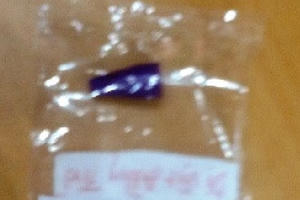 Bé trai 8 tuổi tử vong vì hóc đầu bút bi