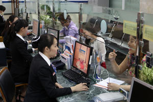 Kinh tế 24h: Nissan Teana giảm giá gần 200 triệu đồng, Ngân hàng đồng loạt đổi cách tính lãi tiết kiệm