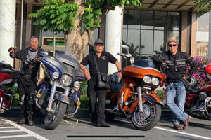 Chi tiền tỷ mua xe máy: Học làm dân chơi không dễ