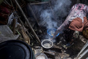 COVID-19 hoành hành 25 tuần, thế giới thụt lùi 25 năm