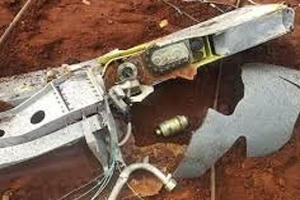 Máy bay của không quân Ấn Độ bất ngờ bị rơi bình nhiêu liệu