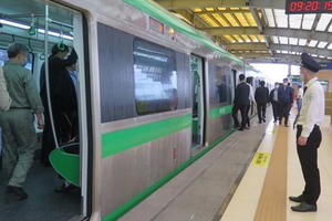 Mua vé, đi tàu Cát Linh - Hà Đông thế nào?