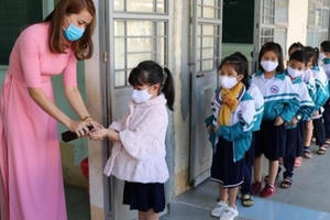 Kịch bản y tế nào cho học sinh đến trường “mùa Covid”?