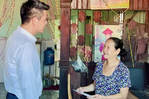 Thăm chia sẻ cùng nạn nhân và gia đình có người bị tai nạn giao thông