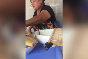 Cộng đồng mạng xôn xao với "Bát phở vô giá?"