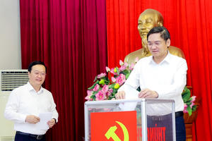 Ông Nguyễn Đức Trung được bầu giữ chức Bí thư Tỉnh ủy Nghệ An