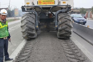 Dây chuyền 35 tỷ đồng “trị” dứt điểm hằn lún