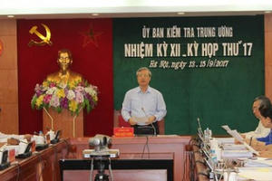 Cán bộ tiêu cực, tham nhũng: Hết thời 'hạ cánh an toàn'