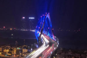 Sun Group đồng hành cùng Autism Speaks thắp xanh các dự án ba miền vì người tự kỷ Sun Group đồng hành cùng Autism Speaks thắp xanh các dự án ba miền vì người tự kỷ