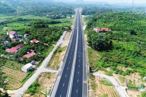 Thành lập Hội đồng thẩm định Báo cáo nghiên cứu tiền khả thi Dự án cao tốc Khánh Hòa - Buôn Ma Thuột Thành lập Hội đồng thẩm định Báo cáo nghiên cứu tiền khả thi Dự án cao tốc Khánh Hòa - Buôn Ma Thuột