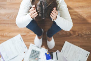 Giới trẻ Hàn Quốc "đau đầu" với các khoản nợ chồng chất