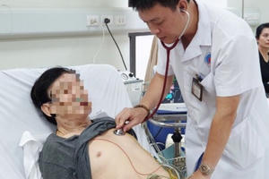 Những việc người cao tuổi cần làm để không bị COVID-19 tấn công