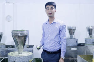 Bỏ phố về quê, ông chủ 8X kiếm tiền tỷ nhờ sản xuất bột rau củ sạch