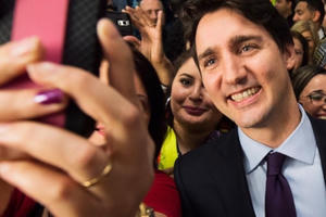Ảnh thời trẻ của Thủ tướng Canada “đốn tim” dân mạng