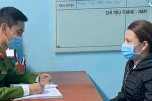 Bắt nữ đối tượng trốn nã xuyên quốc gia