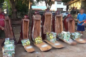 Ngụy trang hàng trăm kg ma túy trong những pho tượng gỗ