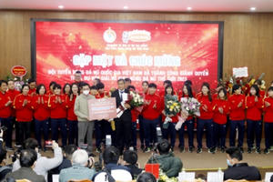 VFF tổ chức mừng chiến công và trao thưởng đội tuyển bóng đá nữ quốc gia