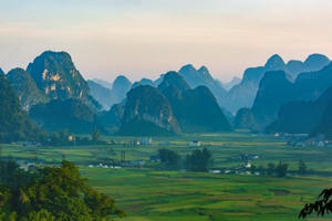 Đến Cao Bằng ngắm vẻ đẹp hùng vĩ, nên thơ của thung lũng Ngọc Côn, Phong Nậm