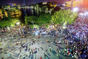 Từ 18/3, mở cửa lại không gian phố đi bộ hồ Hoàn Kiếm