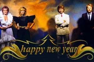 “Happy New Year”, khúc ca của tuyệt vọng và hân hoan