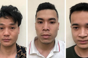 Hà Nội: Khởi tố nhóm đối tượng giữ người trái pháp luật tại quán karaoke Hà Nội: Khởi tố nhóm đối tượng giữ người trái pháp luật tại quán karaoke