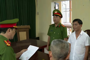 Bắt tạm giam Giám đốc công ty vàng bạc ở Hưng Yên trốn thuế hơn 1.200 tỷ đồng Bắt tạm giam Giám đốc công ty vàng bạc ở Hưng Yên trốn thuế hơn 1.200 tỷ đồng