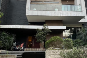 Công an quận Bắc Từ Liêm đang điều tra vụ việc nhóm người lạ mặt vào nhà dân Công an quận Bắc Từ Liêm đang điều tra vụ việc nhóm người lạ mặt vào nhà dân