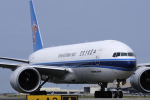 Máy bay của 7 nước tới Trung Quốc lấy vật tư y tế phải về “tay không”