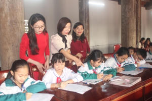 Rộn ràng khai bút đầu Xuân ở làng khoa bảng Quỳnh Đôi