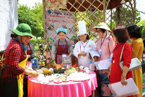 Hấp dẫn “đại tiệc” ẩm thực Sen ở Đồng Tháp