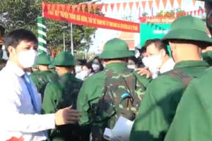 Thanh niên Tây Ninh sẵn sàng lên đường nhập ngũ Thanh niên Tây Ninh sẵn sàng lên đường nhập ngũ
