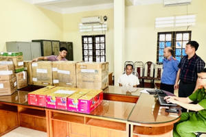 Lào Cai: Khởi tố, bắt tạm giam 3 đối tượng vận chuyển gần 170kg pháo hoa nổ qua biên giới Lào Cai: Khởi tố, bắt tạm giam 3 đối tượng vận chuyển gần 170kg pháo hoa nổ qua biên giới