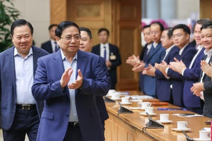 Thủ tướng: Không say sưa, thỏa mãn, chủ quan với những thành tựu, kết quả đã đạt được