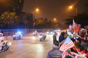 Tổng thống Donald Trump đến Hà Nội, chuẩn bị cho Hội nghị Thượng đỉnh Mỹ - Triều lần 2