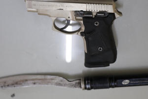 Bắt giữ đối tượng thuê phòng khách sạn sử dụng súng đe dọa cướp tài sản người lưu trú