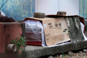 Sốc với cảnh những thi thể nạn nhân Covid-19 bị bỏ mặc trên phố ở Ecuador