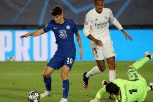Real Madrid và Chelsea bất phân thắng bại