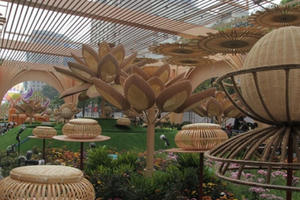 Cả một tuổi thơ ùa về khi đến đường hoa Nguyễn Huệ ngày Tết