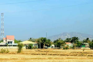 Ấm áp tình người ở khu cách ly Văn Lâm 3