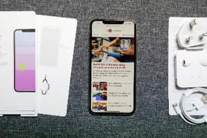 Xếp hàng mua iPhone mới, nhiều người nhận "trái đắng"