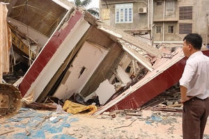 Cao Bằng: Sập nhà 3 người chết, chỉ tính bồi thường tài sản! Cao Bằng: Sập nhà 3 người chết, chỉ tính bồi thường tài sản!