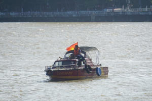 Đà Nẵng: Đi câu cá, 1 người đàn ông rơi xuống sông mất tích