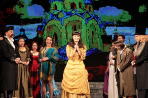 NSUT Chí Trung trình làng vở hài kịch kinh điển "Quan thanh tra" của GoGol