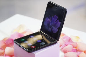 Nhiều mẫu smartphone giảm giá mạnh nhân dịp 8/3