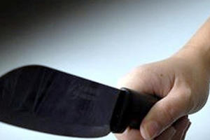 Chém mẹ ruột 81 tuổi nguy kịch vì lẩm bẩm không để mình ngủ