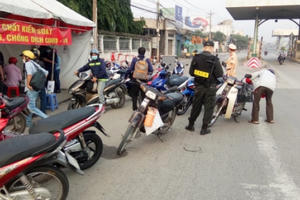 Đồng Nai: Vũ trường, karaoke, quán bar, internet tiếp tục ngừng hoạt động