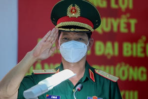 Chùm ảnh: Quân đội, công an làm nhiệm vụ trong ngày đầu TPHCM siết chặt giãn cách Chùm ảnh: Quân đội, công an làm nhiệm vụ trong ngày đầu TPHCM siết chặt giãn cách