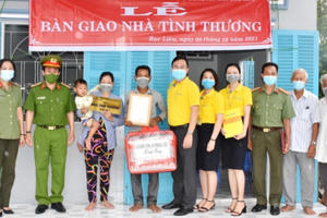 Bạc Liêu: Trao tặng 2 căn nhà tình thương cho đồng bào Khmer có hoàn cảnh khó khăn
