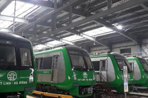 Đường sắt Cát Linh - Hà Đông: Làm “siêu chậm”, trả tiền “siêu nhanh”