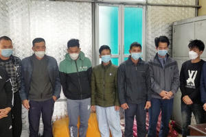 Thanh Hoá: Phá 2 “sới” bạc, thu giữ gần 100 triệu đồng, tạm giữ 17 đối tượng